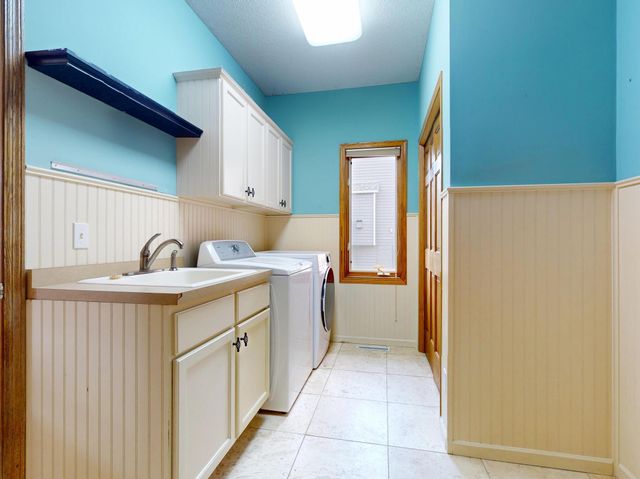 8658 Upland Lane N, Maple Grove, MN 55311