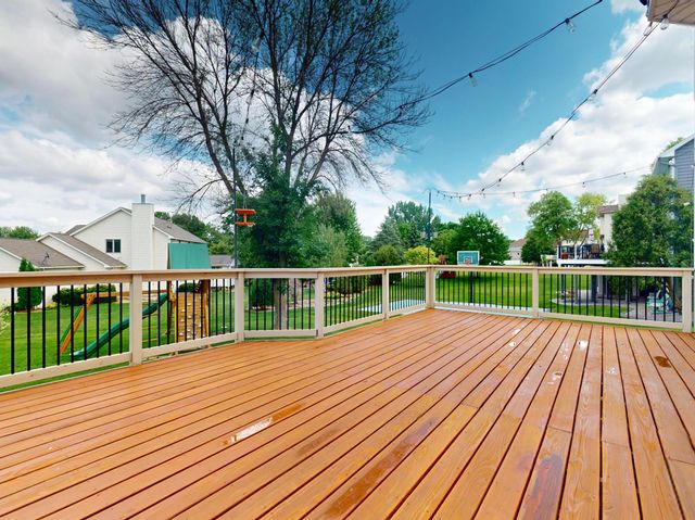 8658 Upland Lane N, Maple Grove, MN 55311