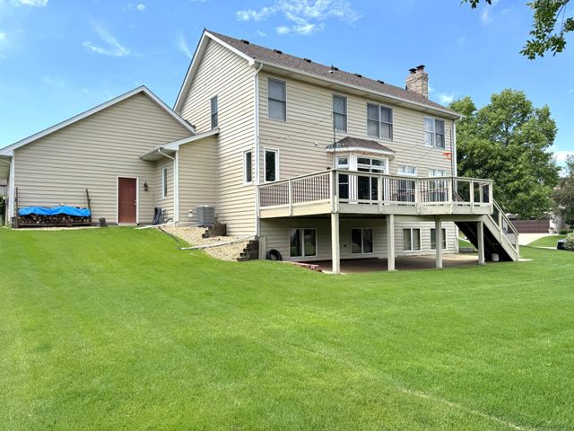 8658 Upland Lane N, Maple Grove, MN 55311