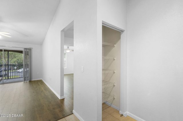 940 Village Trl Unit 6-201, Port Orange, FL 32127