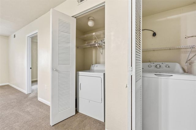 85 SE 16TH AVENUE F301, Gainesville, FL 32601
