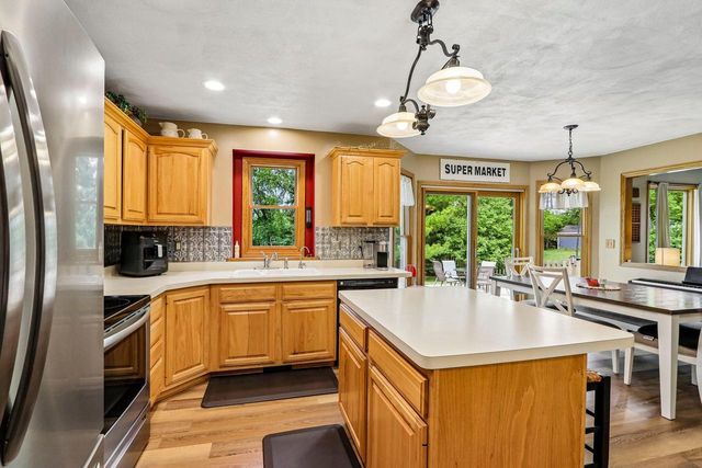 W5692 Sunset Ridge ROAD, Walworth, WI 53184
