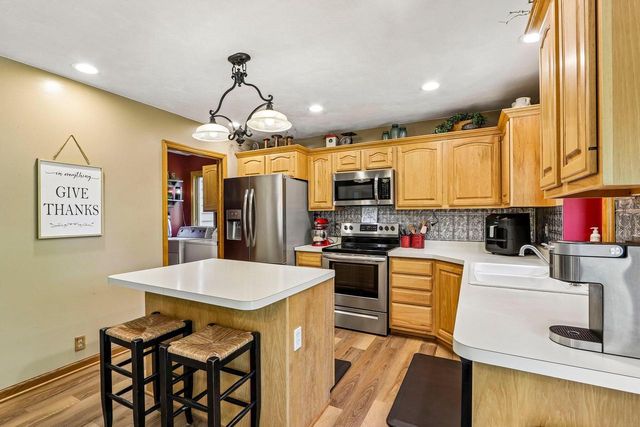 W5692 Sunset Ridge ROAD, Walworth, WI 53184