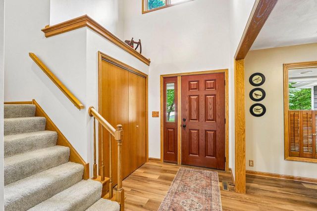 W5692 Sunset Ridge ROAD, Walworth, WI 53184