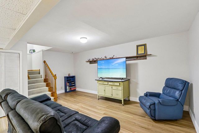 W5692 Sunset Ridge ROAD, Walworth, WI 53184