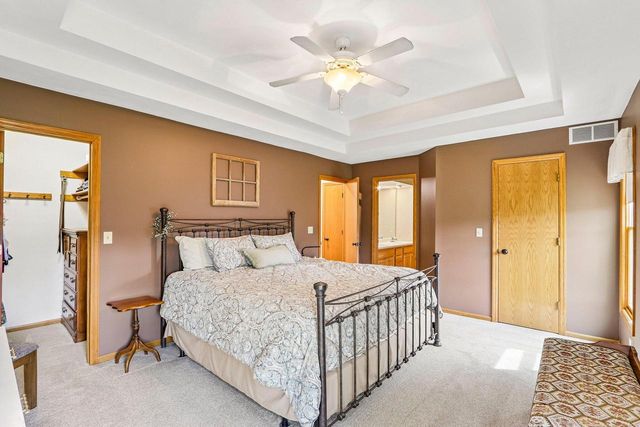 W5692 Sunset Ridge ROAD, Walworth, WI 53184