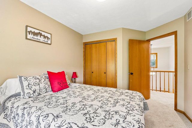 W5692 Sunset Ridge ROAD, Walworth, WI 53184