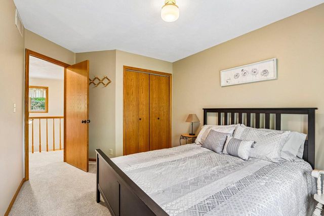 W5692 Sunset Ridge ROAD, Walworth, WI 53184
