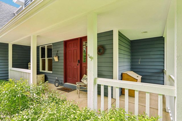 W5692 Sunset Ridge ROAD, Walworth, WI 53184
