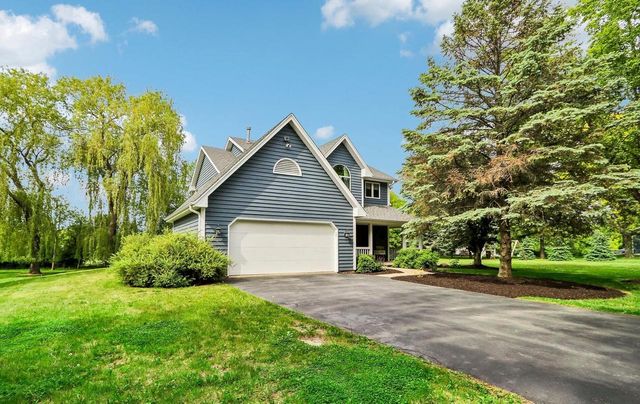 W5692 Sunset Ridge ROAD, Walworth, WI 53184