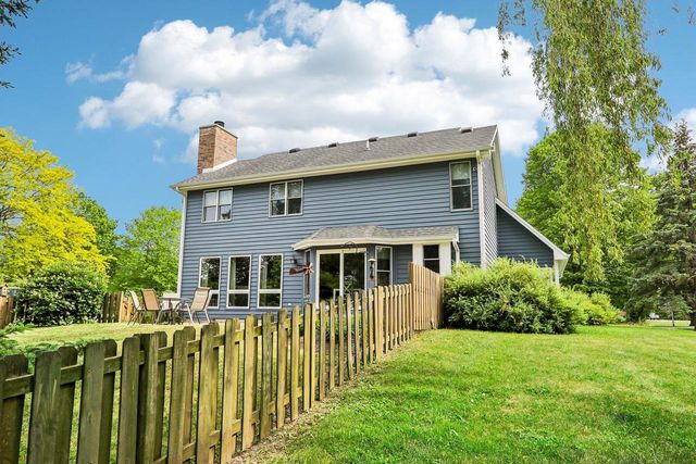 W5692 Sunset Ridge ROAD, Walworth, WI 53184