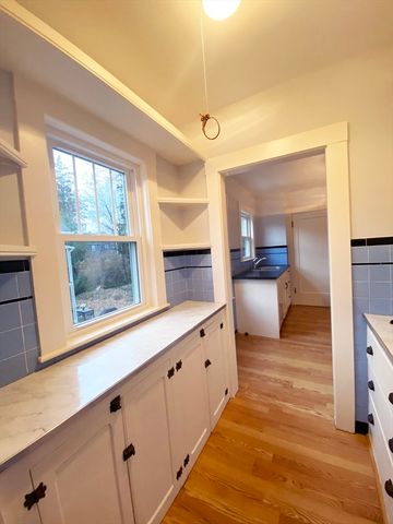 16 Arborough 2, Boston, MA 02131