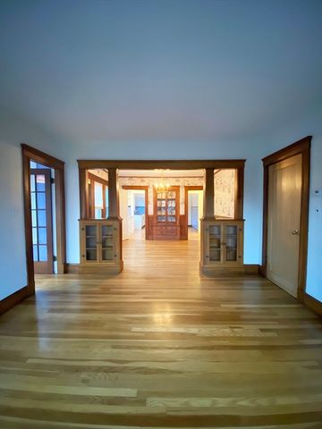 16 Arborough 2, Boston, MA 02131