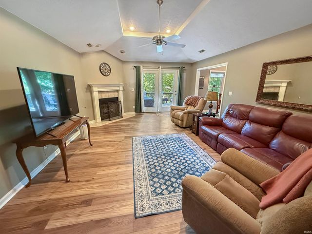 900 S Melody Lane, Santa Claus, IN 47579