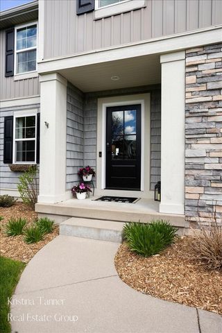 642 Echo Valley Ne, Rockford City, MI 49341