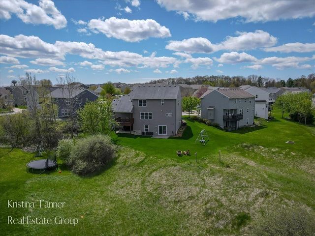 642 Echo Valley Ne, Rockford City, MI 49341