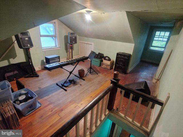 46 EDGEMERE AVE, Trenton, NJ 08618