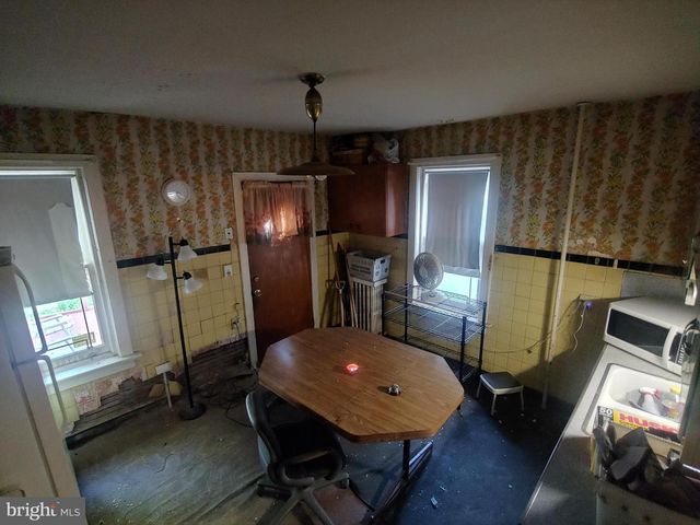 46 EDGEMERE AVE, Trenton, NJ 08618