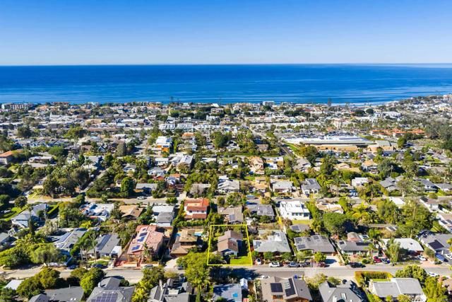 636 Arden Drive, Encinitas, CA 92024