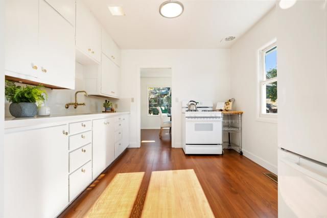 636 Arden Drive, Encinitas, CA 92024