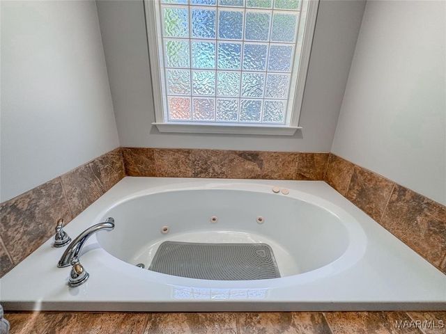 715 Sweet Ridge Ridge, Prattville, AL 36066