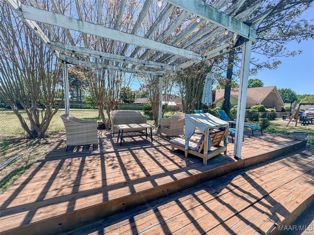 715 Sweet Ridge Ridge, Prattville, AL 36066