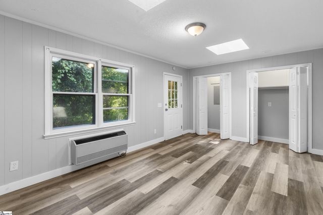 43 Summercreek Drive, Spartanburg, SC 29307