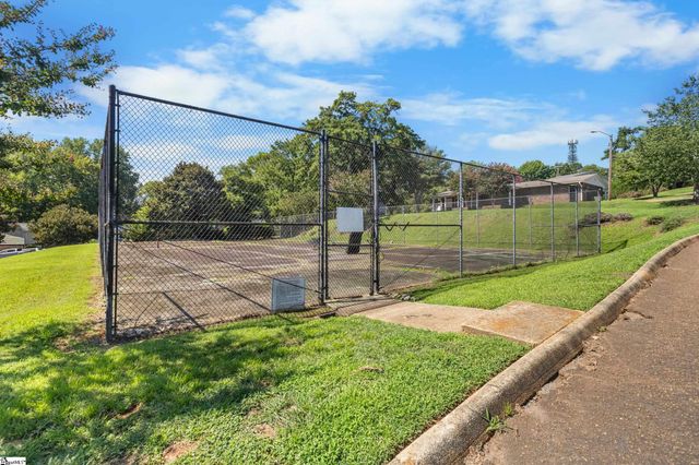 43 Summercreek Drive, Spartanburg, SC 29307