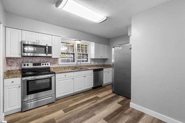 43 Summercreek Drive, Spartanburg, SC 29307