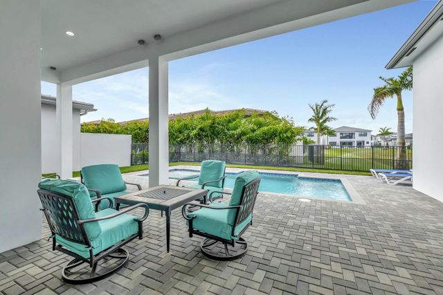 8522 Ganton Drive, Boca Raton, FL 33434