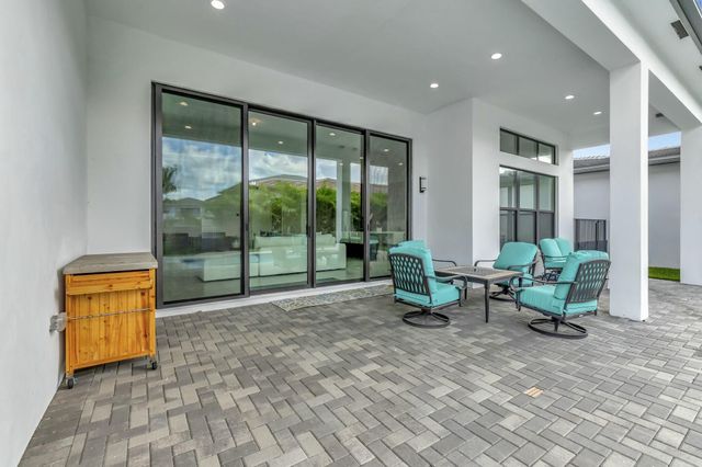 8522 Ganton Drive, Boca Raton, FL 33434