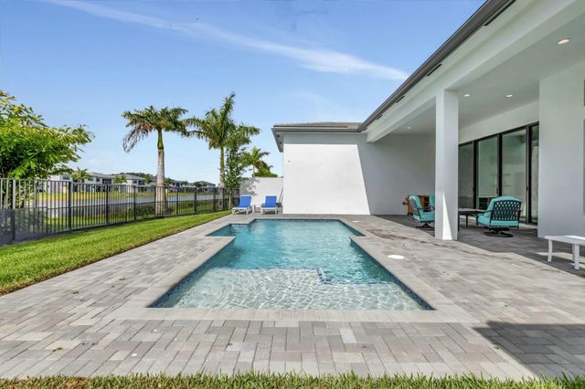 8522 Ganton Drive, Boca Raton, FL 33434