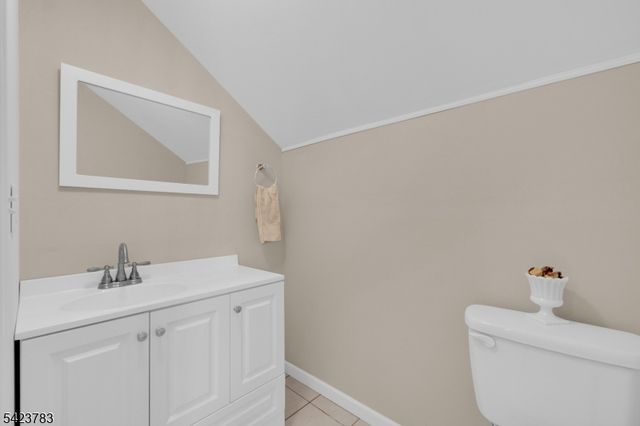 2 Spring Brook Ln, Lebanon Twp., NJ 08826