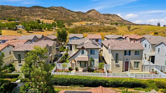 27641 Peppergrass Court, Murrieta, CA 92562