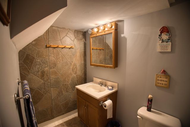 9 Abenaki Drive, Freedom, NH 03836