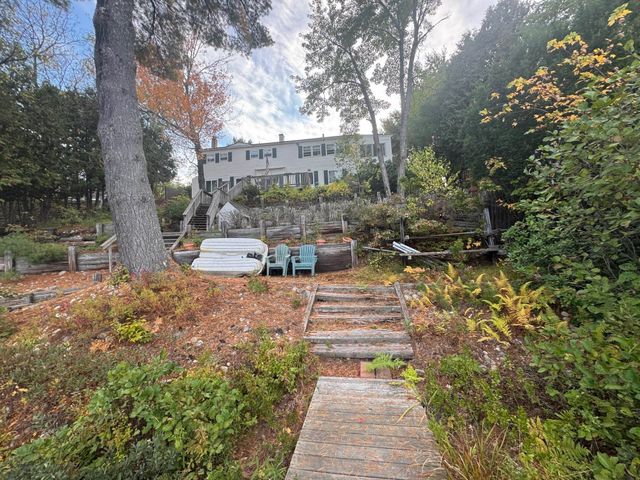 9 Abenaki Drive, Freedom, NH 03836