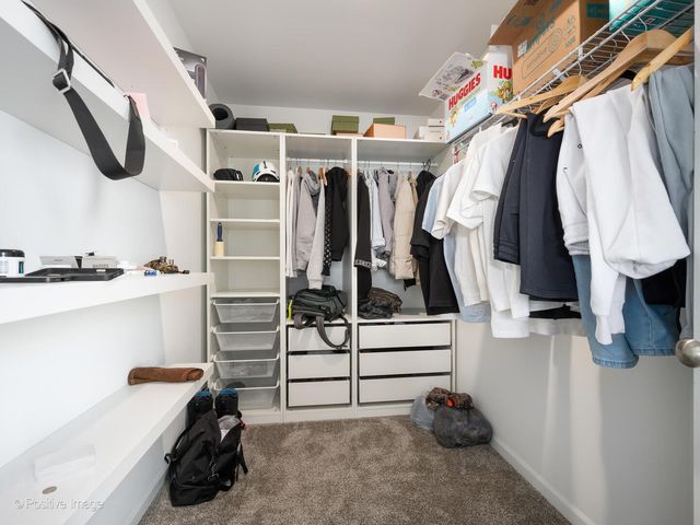 444 Radcliff Lane, South Elgin, IL 60177