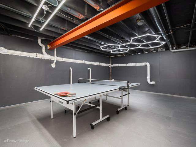 444 Radcliff Lane, South Elgin, IL 60177