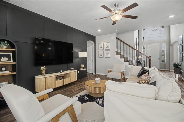 2111 Markley Drive, Bryan, TX 77807