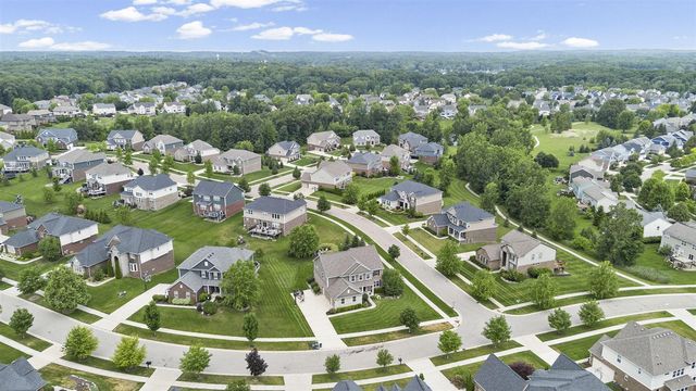5887 Strawberry Circle, Commerce Twp, MI 48382