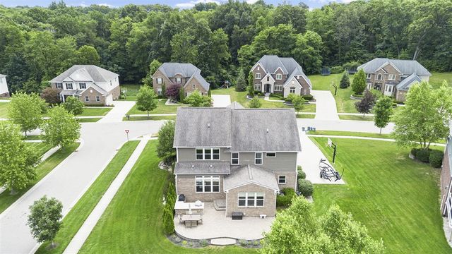 5887 Strawberry Circle, Commerce Twp, MI 48382