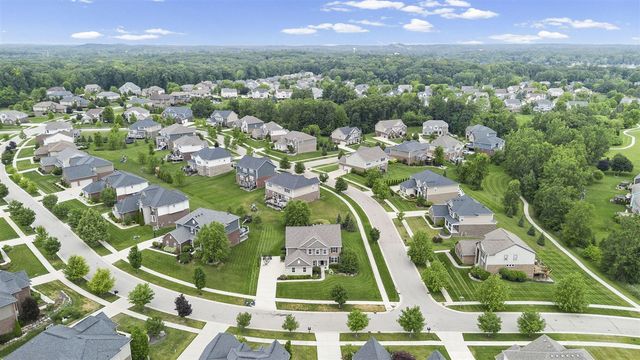 5887 Strawberry Circle, Commerce Twp, MI 48382