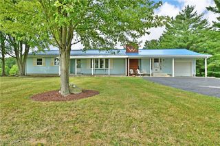 2566 Warren Burton Road, Southington, OH 44470