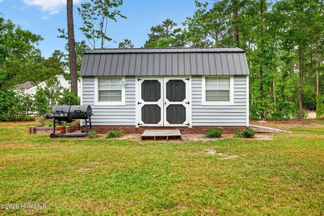 4717 Virginia Dare Drive, Washington, NC 27889