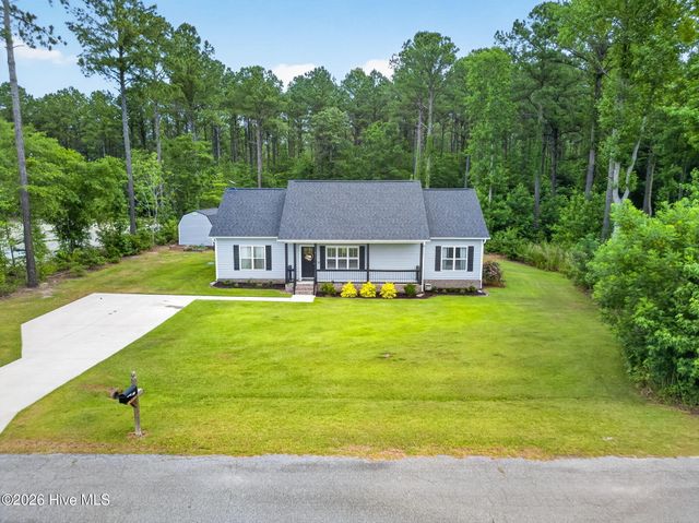 4717 Virginia Dare Drive, Washington, NC 27889