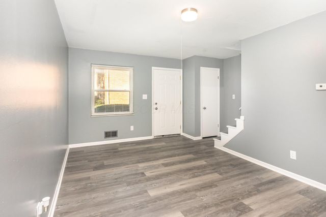 1752 Pine Tree Street S, H, Columbus, OH 43229