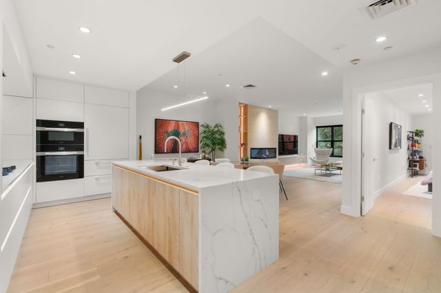 303 Columbus Ave 306, Boston, MA 02116