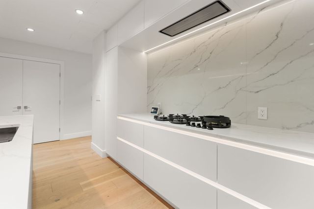 303 Columbus Ave 306, Boston, MA 02116