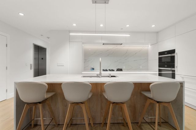 303 Columbus Ave 306, Boston, MA 02116