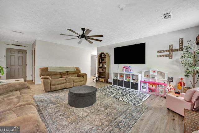 85 Tall Oak Trail, Covington, GA 30014